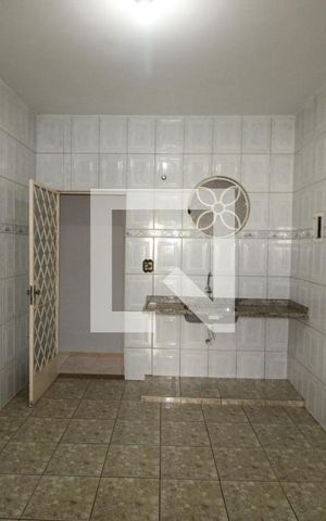 Casa à venda com 350m², 5 quartos e 2 vagasCozinha 