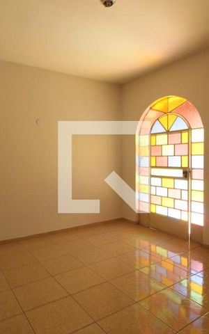 Casa à venda com 350m², 5 quartos e 2 vagasSala 