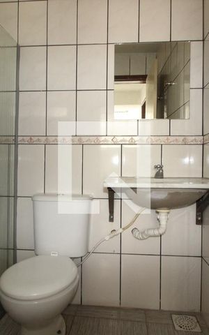 Casa à venda com 350m², 5 quartos e 2 vagasBanheiro 