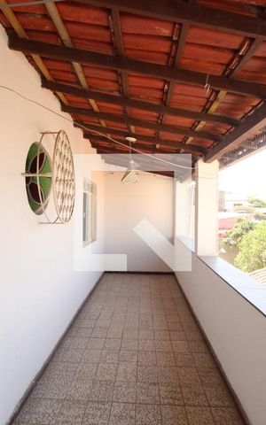 Casa à venda com 350m², 5 quartos e 2 vagasVaranda 