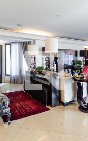 Apartamento para alugar com 300m², 4 quartos e 4 vagasSala