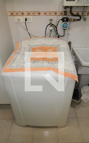 Apartamento à venda com 76m², 3 quartos e 2 vagasÁrea de Serviço