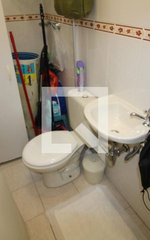 Apartamento à venda com 76m², 3 quartos e 2 vagasÁrea de Serviço - Banheiro