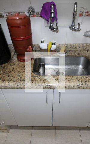 Apartamento à venda com 76m², 3 quartos e 2 vagasCozinha