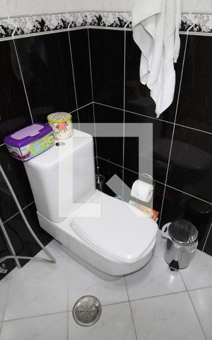 Apartamento à venda com 76m², 3 quartos e 2 vagasBanheiro