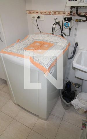 Apartamento à venda com 76m², 3 quartos e 2 vagasÁrea de Serviço