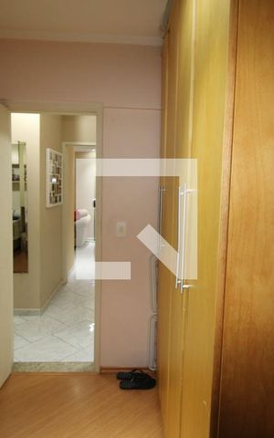 Apartamento à venda com 76m², 3 quartos e 2 vagasQuarto 3