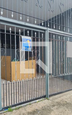 Casa à venda com 174m², 4 quartos e 2 vagasFachada