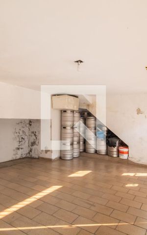 Casa à venda com 192m², 4 quartos e 2 vagas Casa à venda com 192m², 4 quartos e 2 vagasGaragem