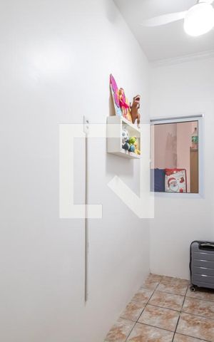 Casa à venda com 192m², 4 quartos e 2 vagas Casa à venda com 192m², 4 quartos e 2 vagasQuarto 3 (Casa 1)
