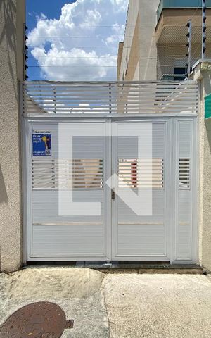 Apartamento para alugar com 46m², 2 quartos e 1 vaga Apartamento para alugar com 46m², 2 quartos e 1 vagaFachada com plaquinha
