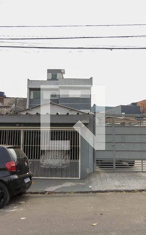 Casa para alugar com 48m², 2 quartos e 1 vagaFachada