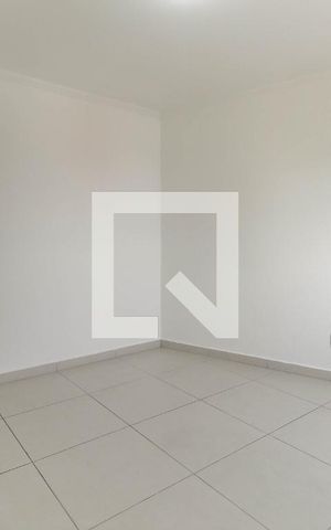 Casa para alugar com 48m², 2 quartos e 1 vagaQuarto 1
