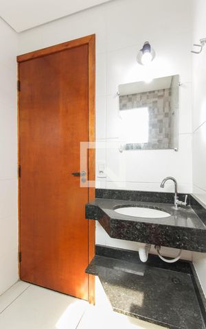 Casa para alugar com 48m², 2 quartos e 1 vagaBanheiro