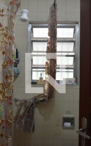 Casa à venda com 220m², 2 quartos e 2 vagasBanheiro