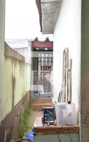 Casa à venda com 220m², 2 quartos e 2 vagasÁrea de Serviço