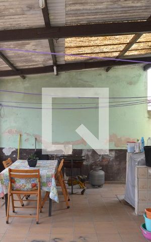 Casa à venda com 220m², 2 quartos e 2 vagasÁrea de Serviço