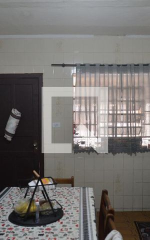 Casa à venda com 220m², 2 quartos e 2 vagasCozinha