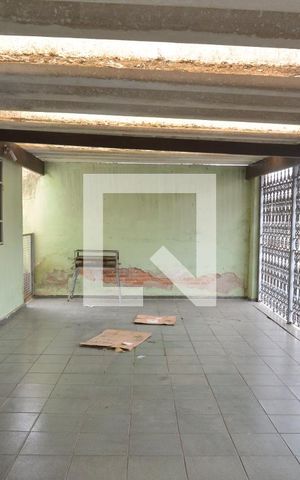 Casa à venda com 220m², 2 quartos e 2 vagasGaragem