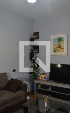 Casa à venda com 220m², 2 quartos e 2 vagasSala