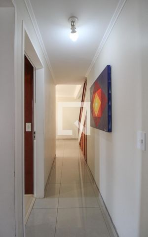 Apartamento à venda com 170m², 3 quartos e 2 vagas Apartamento à venda com 170m², 3 quartos e 2 vagasCorredor