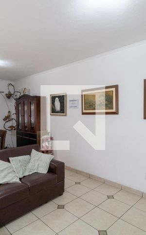 Casa à venda com 123m², 3 quartos e 2 vagas Casa à venda com 123m², 3 quartos e 2 vagasSala
