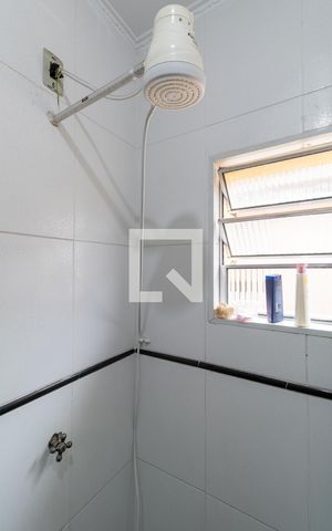 Casa à venda com 123m², 3 quartos e 2 vagas Casa à venda com 123m², 3 quartos e 2 vagasBanheiro 1