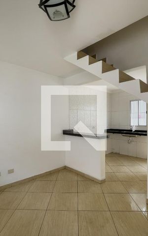 Casa de condomínio para alugar com 110m², 2 quartos e 2 vagasSala e Cozinha