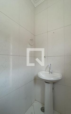 Casa de condomínio para alugar com 110m², 2 quartos e 2 vagasLavabo