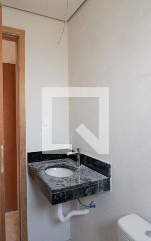 Apartamento à venda com 63m², 2 quartos e 1 vaga Apartamento à venda com 63m², 2 quartos e 1 vagaBanheiro da Suíte