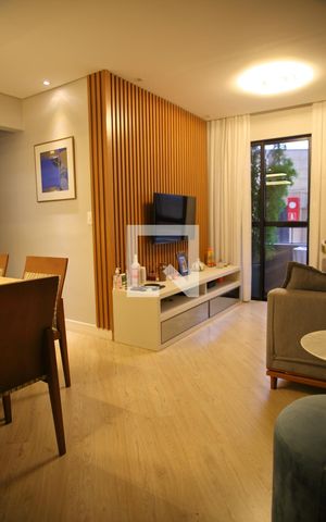 Apartamento à venda com 72m², 2 quartos e 1 vagaSala