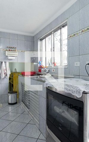 Casa à venda com 198m², 3 quartos e 5 vagas Casa à venda com 198m², 3 quartos e 5 vagasCozinha