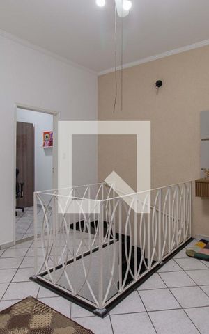 Casa à venda com 198m², 3 quartos e 5 vagas Casa à venda com 198m², 3 quartos e 5 vagasSala 2