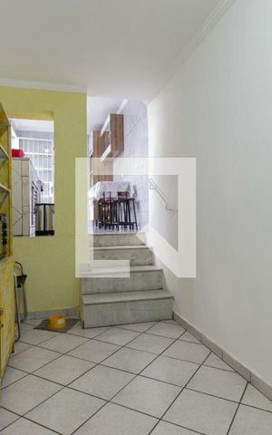 Casa à venda com 198m², 3 quartos e 5 vagas Casa à venda com 198m², 3 quartos e 5 vagasCopa