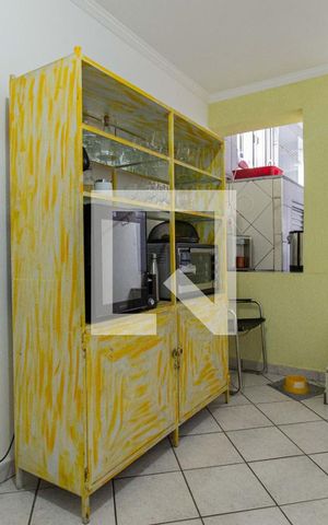 Casa à venda com 198m², 3 quartos e 5 vagas Casa à venda com 198m², 3 quartos e 5 vagasCopa