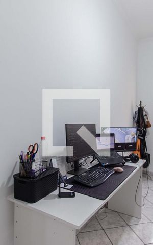 Casa à venda com 198m², 3 quartos e 5 vagas Casa à venda com 198m², 3 quartos e 5 vagasQuarto 2