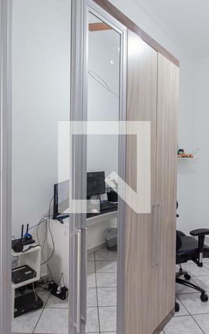 Casa à venda com 198m², 3 quartos e 5 vagas Casa à venda com 198m², 3 quartos e 5 vagasQuarto 2