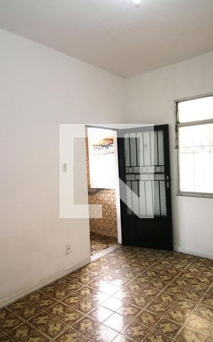 Casa à venda com 80m², 2 quartos e 1 vagaSala