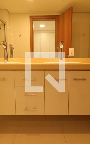 Apartamento para alugar com 160m², 4 quartos e 2 vagasBanheiro da Suíte 1