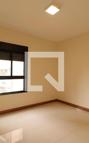 Apartamento para alugar com 160m², 4 quartos e 2 vagasSuíte 1
