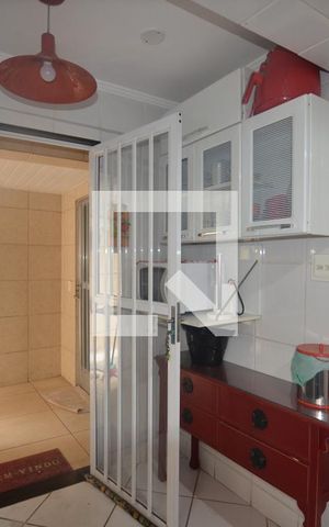 Casa à venda com 165m², 4 quartos e 2 vagasCozinha da Casa Anexa