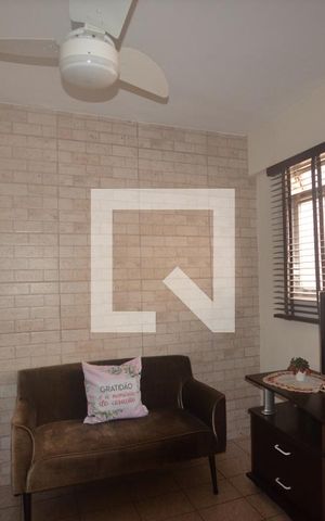 Casa à venda com 165m², 4 quartos e 2 vagasSala da Casa Anexa