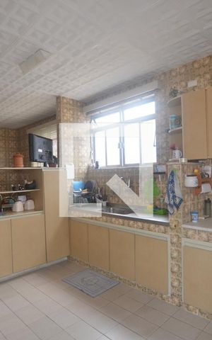 Casa à venda com 165m², 4 quartos e 2 vagasCozinha
