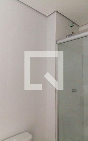 Studio para alugar com 28m², 1 quarto e sem vaga Studio para alugar com 28m², 1 quarto e sem vagaBanheiro