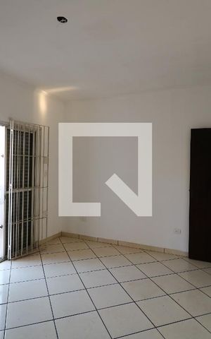 Casa à venda com 200m², 4 quartos e 4 vagasSuíte 2