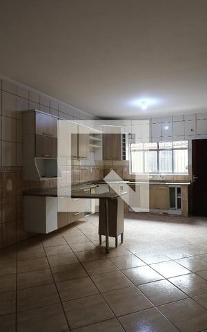 Casa à venda com 200m², 4 quartos e 4 vagasCozinha