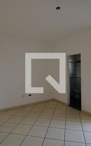 Casa à venda com 200m², 4 quartos e 4 vagasSuíte 2