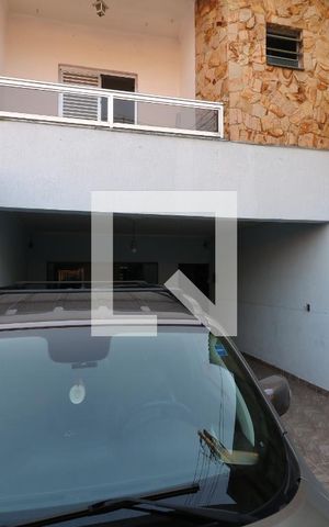 Casa à venda com 200m², 4 quartos e 4 vagasGaragem