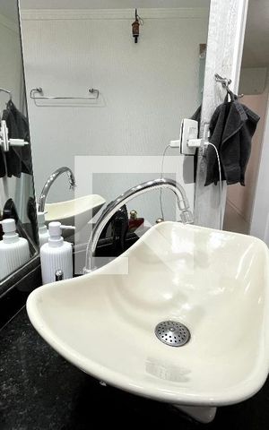 Apartamento à venda com 67m², 2 quartos e 1 vaga Apartamento à venda com 67m², 2 quartos e 1 vagaBanheiro