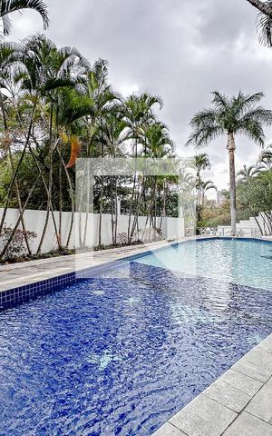 Apartamento à venda com 320m², 4 quartos e 3 vagasÁrea comum - Piscina